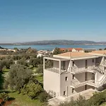 Marina Residences Lassi Ferienhaus *
